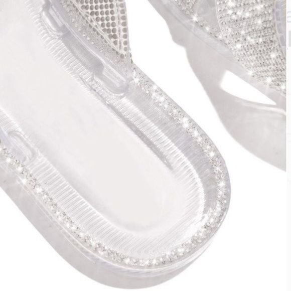 NEWEmbellished Criss Cross Jelly Slides in Clear - Picture 3 of 7